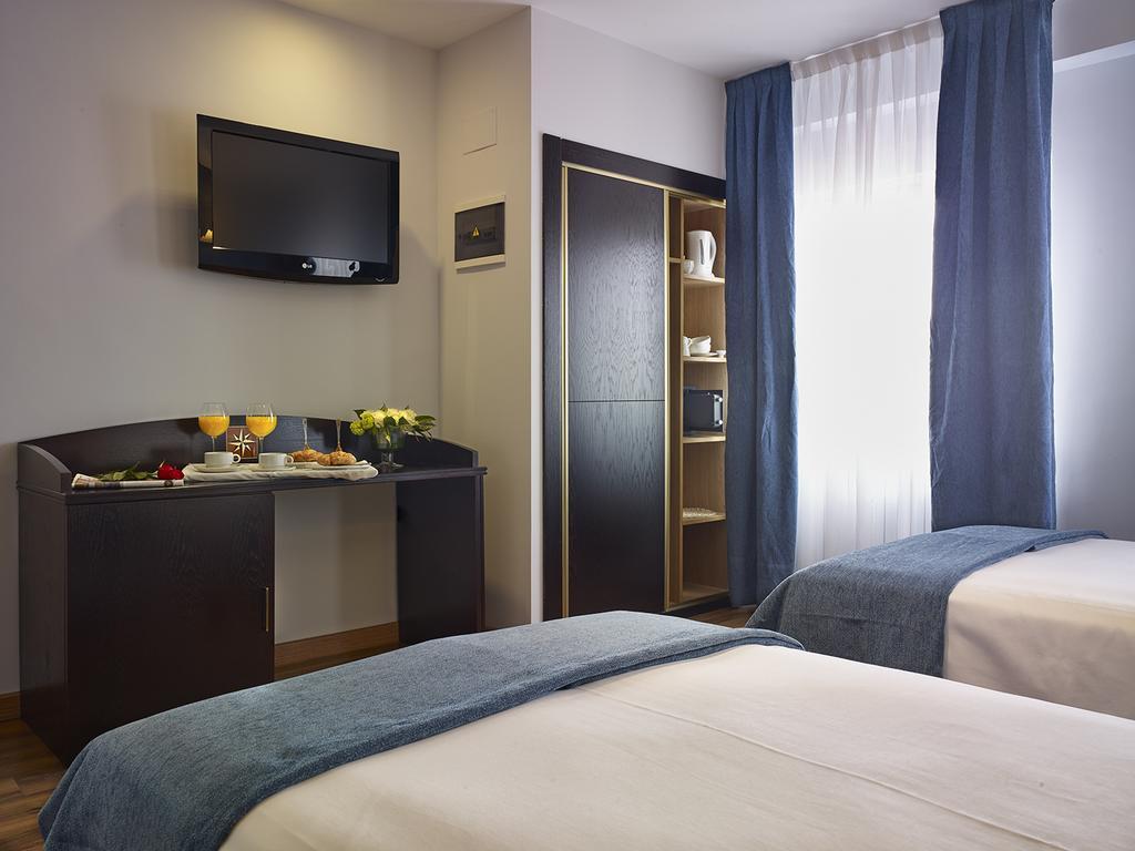 Hotel 40 Nudos Aviles Exterior photo