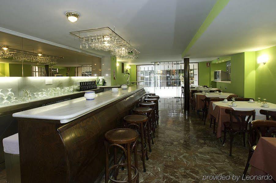 Hotel 40 Nudos Aviles Exterior photo