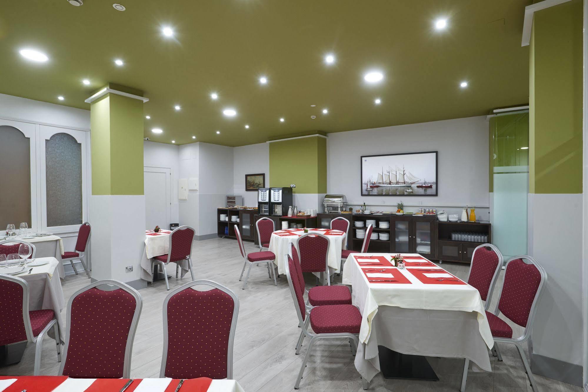 Hotel 40 Nudos Aviles Exterior photo